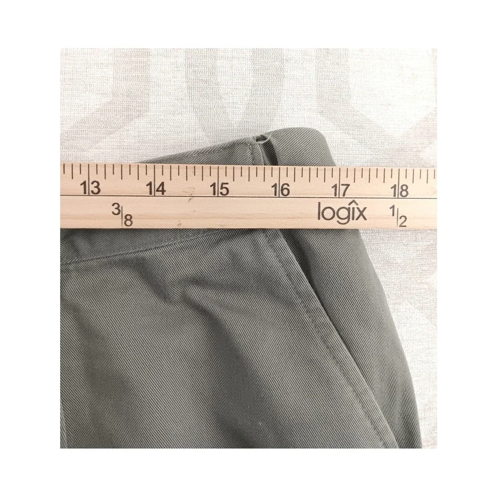 L.L.Bean Women's Original Fit Pleated Shorts Size 18 Regular - Picture 3 of 8